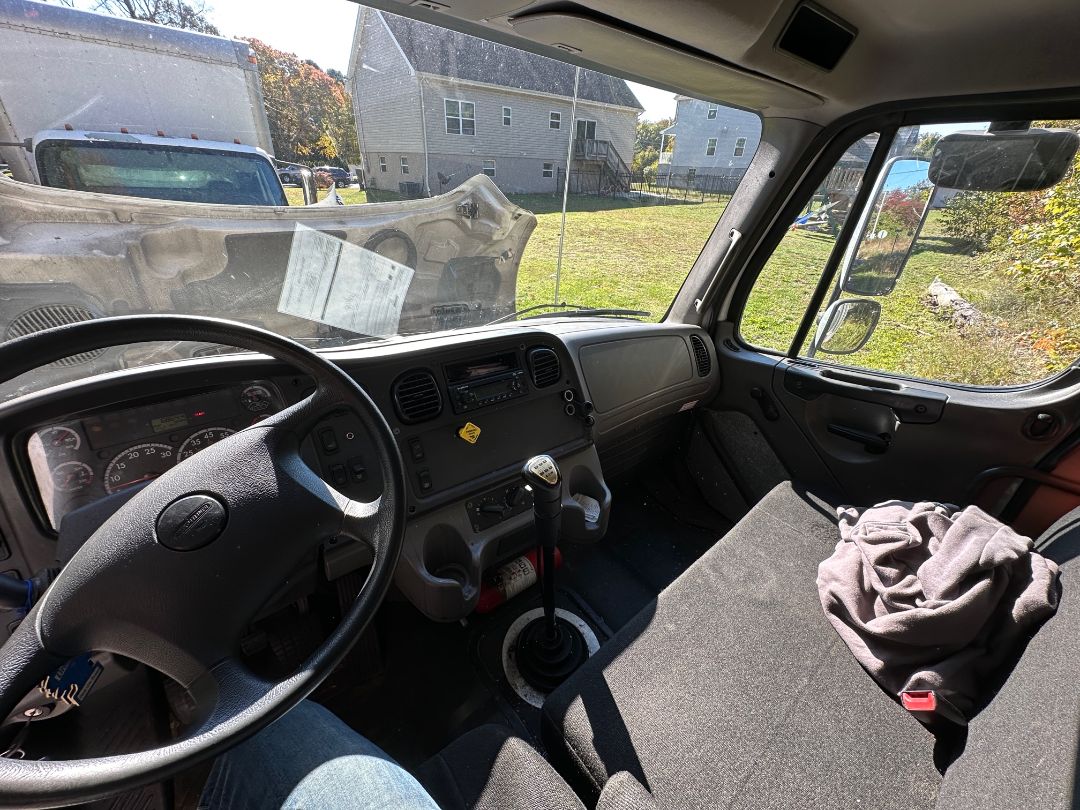 2015 FREIGHTLINER M2 Box Truck - Image 27